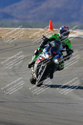 media/Jan-09-2022-SoCal Trackdays (Sun) [[2b1fec8404]]/Turns 9 and 8 (920am)/